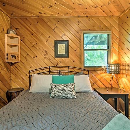 Riverfront Traverse City Cabin Fish, Kayak And Tube Екстер'єр фото