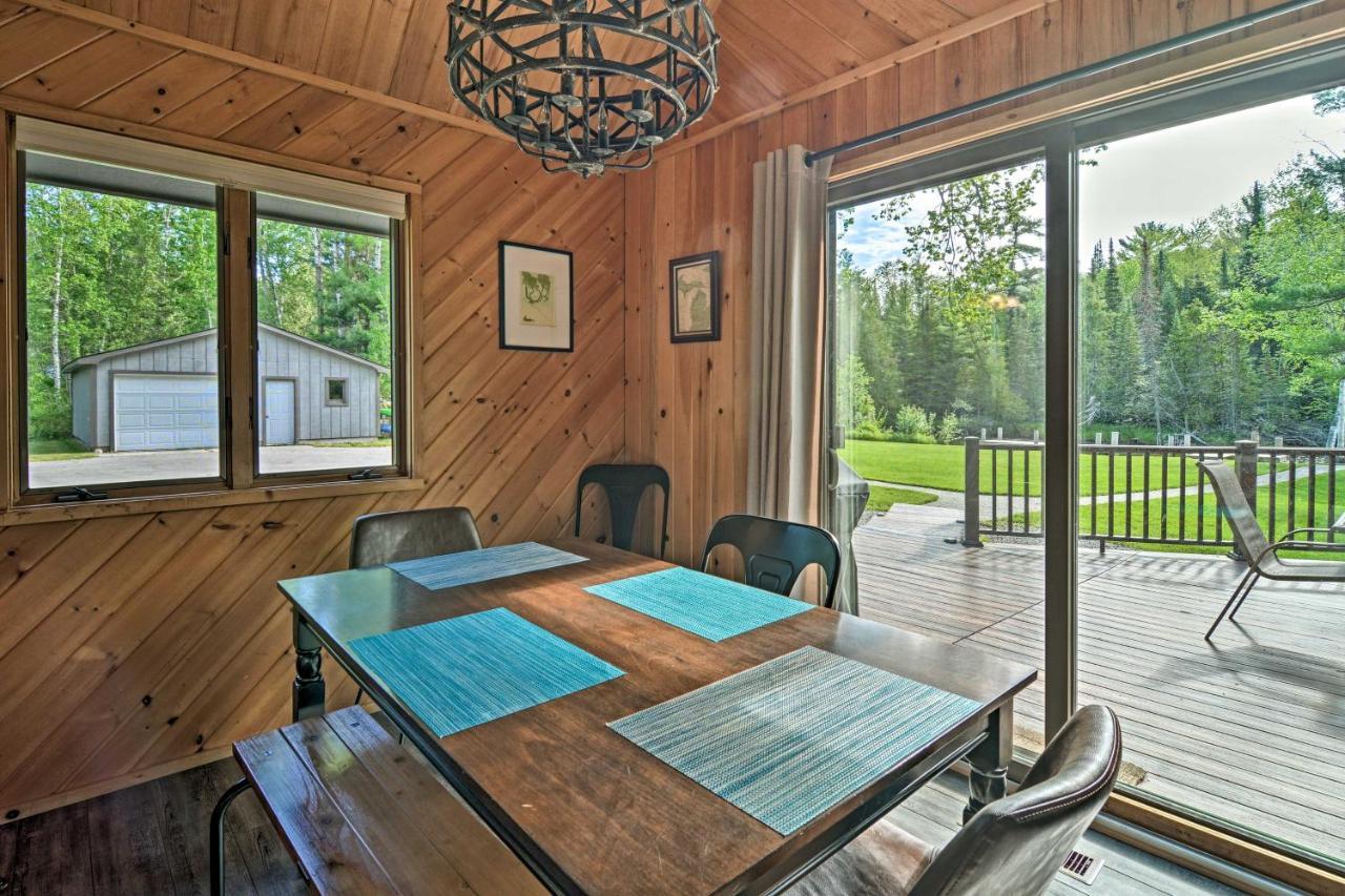 Riverfront Traverse City Cabin Fish, Kayak And Tube Екстер'єр фото