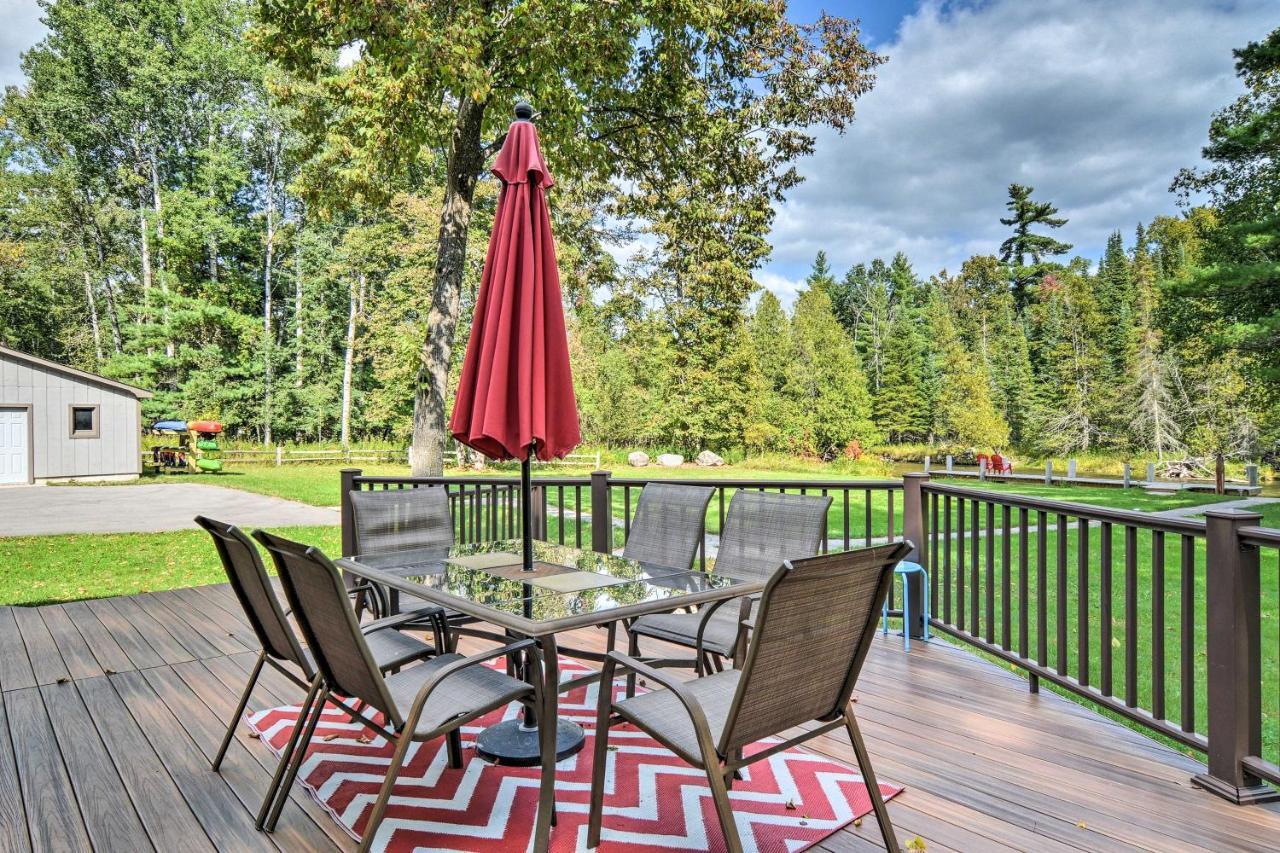 Riverfront Traverse City Cabin Fish, Kayak And Tube Екстер'єр фото